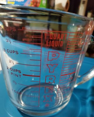 Vintage Pyrex 4 Cup 1 Quart Glass Measuring Cup 532 R - 5 D - Handle