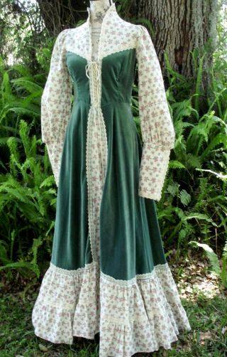 Gunne Sax Dress Green Velvet And Rose Print,  Tie Corset Ren Style