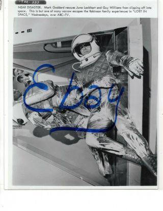 B&w Tv Publicity Photo " Lost In Space " Guy Williams,  June Lockhart In Space Suit