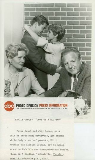 Peter Deuel Pete Duel Judy Carne Love On A Rooftop 1966 Abc Tv Photo
