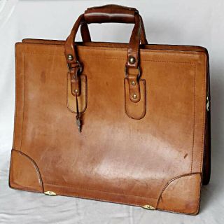 Vtg Renwick Canadian Belting Leather Briefcase Attache Case With Key 1970s