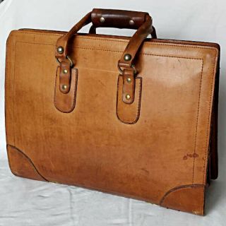 VTG RENWICK Canadian Belting Leather Briefcase Attache Case with Key 1970s 2