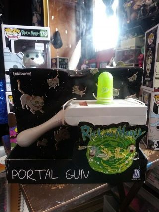 Official Rick And Morty Portal Gun Toy From Adult Swim Rick&morty Fun Accessory