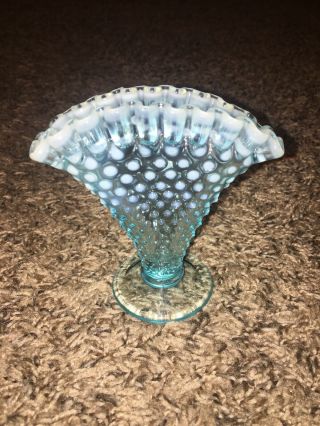 Vintage Fenton Glass Turquoise Blue Hobnail Mini Fan Vase Opalescent 4.  25”x4.  25”