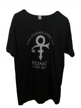 Vintage Prince “the Legend Never Dies” Women’s T - Shirt Large