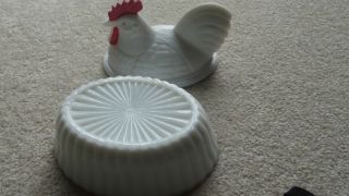 Vintage Milk Glass Hen on nest lidded dish 3