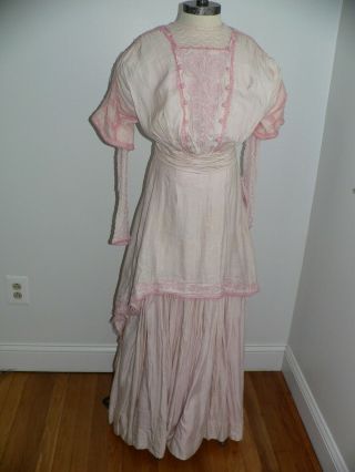 Antique 1900s Pink Day Dress With Lace And Soutache Trim,