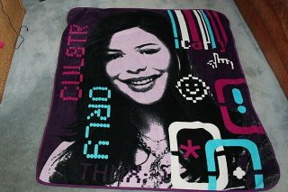 Nickelodean I Carly Throw Blanket