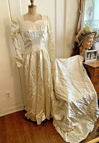 Antique Ivory Satin Wedding Gown Dress