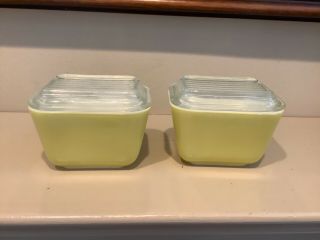 Two Vtg Pyrex 1.  5 Cup Yellow Refrigerator Dish W/ribbed Lids 501b