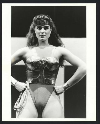 1980s Brooke Shields As Wonder Woman At Princeton University Photo Nb