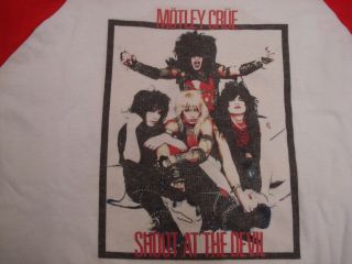 Vintage Motley Crue shout at the devil 3/4 sleeve t shirt tshirt XL extra large 2