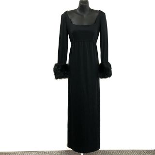 Vintage Victoria Royal Ltd Elegant Fur Cuffed Long Sleeve Maxi Dress Gown