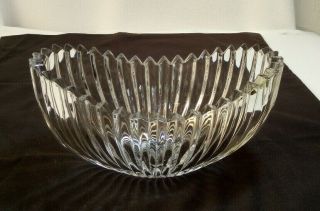 Vintage c1950s Sowerby Boat Shaped Sawtooth Edge Pressed Glass Dish / Bowl 3