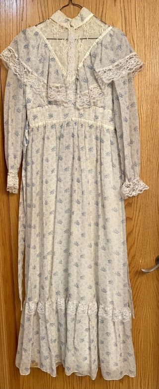 Vintage Boho Prairie Dress White Floral And Lace Size 13/14