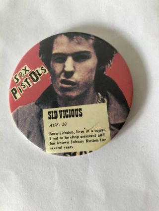Vintage 55mm Badge Pin Button Punk Sex Pistols Sid Vicious - Dated 1977 On Rim