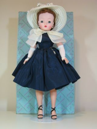 1957 Madame Alexander Near Cissy Doll In 2141 Ao Dress & Orig Box