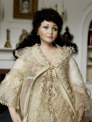 Dollhouse Miniature Artisan Doreen Sinnett Porcelain Lady In Robe Doll 1:12