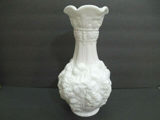 Vintage Imperial Glass Vase Loganberry Grape Pattern Milk Glass