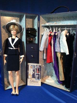 Princess Diana Doll With Wardrobe Outfits & Accessories - Franklin