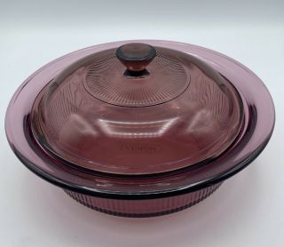 Visions Cranberry Oven Dish Round 1 Liter Covered Casserole Ribbed Sides V - 31b