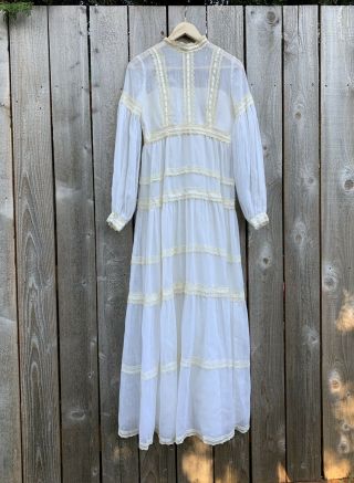 Vintage Gunne Sax Style Dress 70s Prairie Wedding White Lace Waist 28”