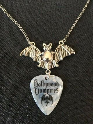 Hollywood Vampires Guitar Pick Bat Necklace Alice Cooper Johnny Depp Joe Perry
