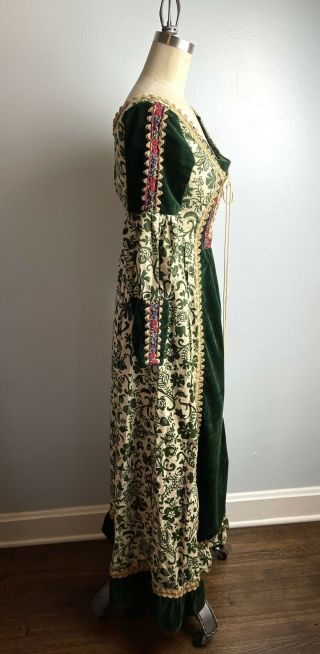Gunne Sax Green Velvet and Cotton Late 1960s Early 1970s Black Label Dress XS 4