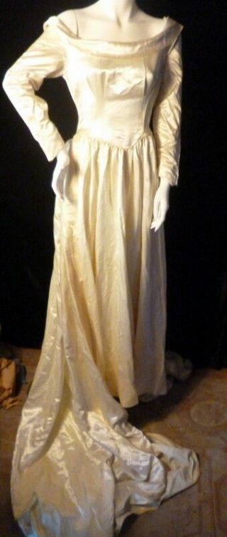 Vintage 1940s Designer Moonlight Satin Wedding Gown Bustle Cathedral Train B 34 "