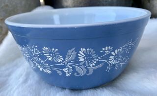 Vintage Pyrex 402 Colonial Mist Nesting Mixing Bowl Blue White Flowers