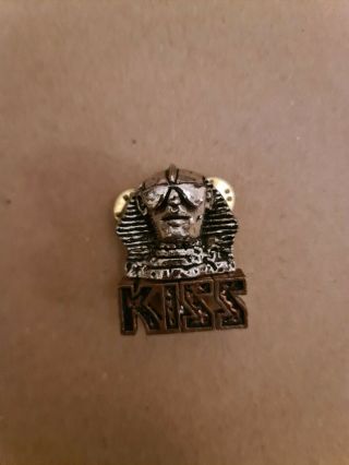 Kiss Alchemy Sphinx Poker Rox Pewter Pin Badge Clasp Rare Deadstock