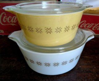 Vintage Pyrex Town & Country Casserole Dish Set Of 2 With Lids