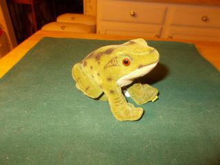 1946 To 1960 Made By The Steiff Company In Germany Green Velvet Frog With Button
