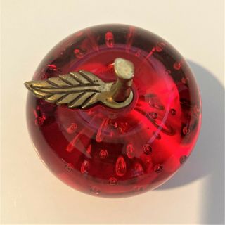 Dynasty Gallery Heirloom Collectibles Red Glass Apple Paperweight Teacher Gift 3
