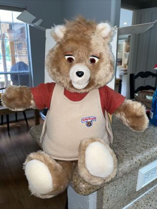 Vintage 1985 Teddy Ruxpin Bear With Tape