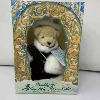 Winter Princess Muffy Vanderbear 2000 Holiday Limited Edition Stuffed Animal