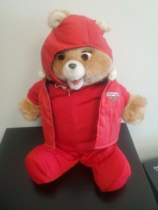 Vintage Teddy Ruxpin 1985 With Flyin Outfit And Grunge Tape.  See Descript.