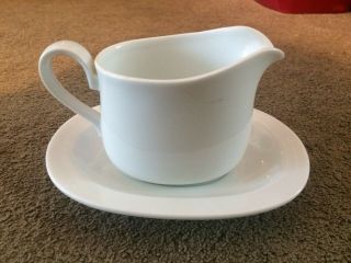 Corelle Winter Frost White Gravy Boat And Underplate