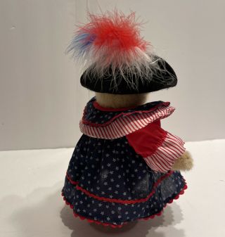Muffy Vanderbear Yankee Doodle Includes Doll Stand EUC 2