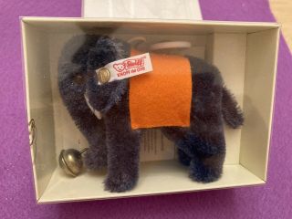 Steiff 2007 Club Gift Elephant Holding Bell With Trunk Brass Button Tag 420603