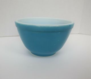 Vintage Pyrex 401 Mixing Bowl - Blue - Primary Color