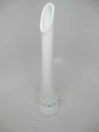 Cs8425 Vintage Fenton 11” Tall White Milk Glass Hobnail Rose Bud Flower Vase