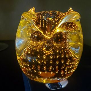 Vintage Pilgrim Art Glass Amber Controlled Bubble Owl Paperweight Murano