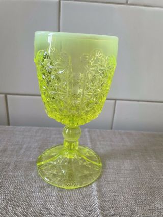 Vintage Fenton Daisy Button With Thumbprint Panels Goblet In Canary Vaseline