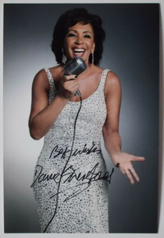 Shirley Bassey Signed Autograph 6x4 Photograph Photo Music Goldfinger Aftal