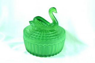 Vintage Green Jeanette Glass Swan Powder & Lipstick Holder Jar Dish Trinket Box