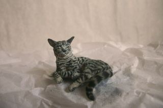 Vintage Artist Made Sarah Hendry Igma Miniature Cat Sculpture Dollhouse