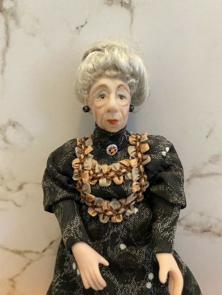 Porcelain Old Lady 1/12 Dollhouse Doll
