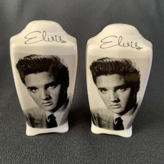 Elvis Presley Memorabilia / Collectable Salt & Pepper Pots (10cm Tall)