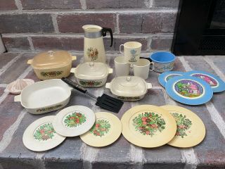Vintage Corning Ware Toy Play Spice Of Life Dish Set With Holly Hobby Dishes.
